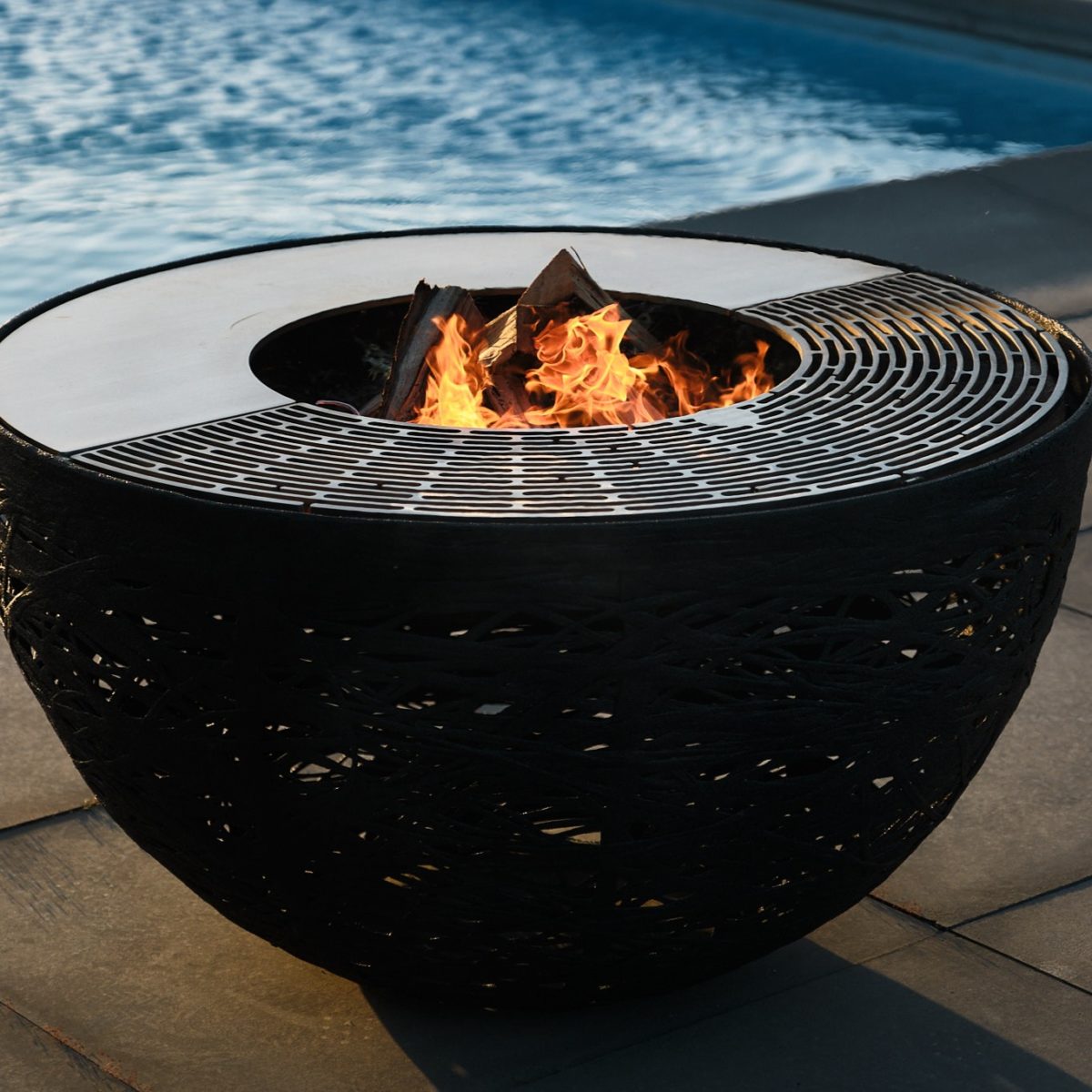 Lava Nest Fire Pit